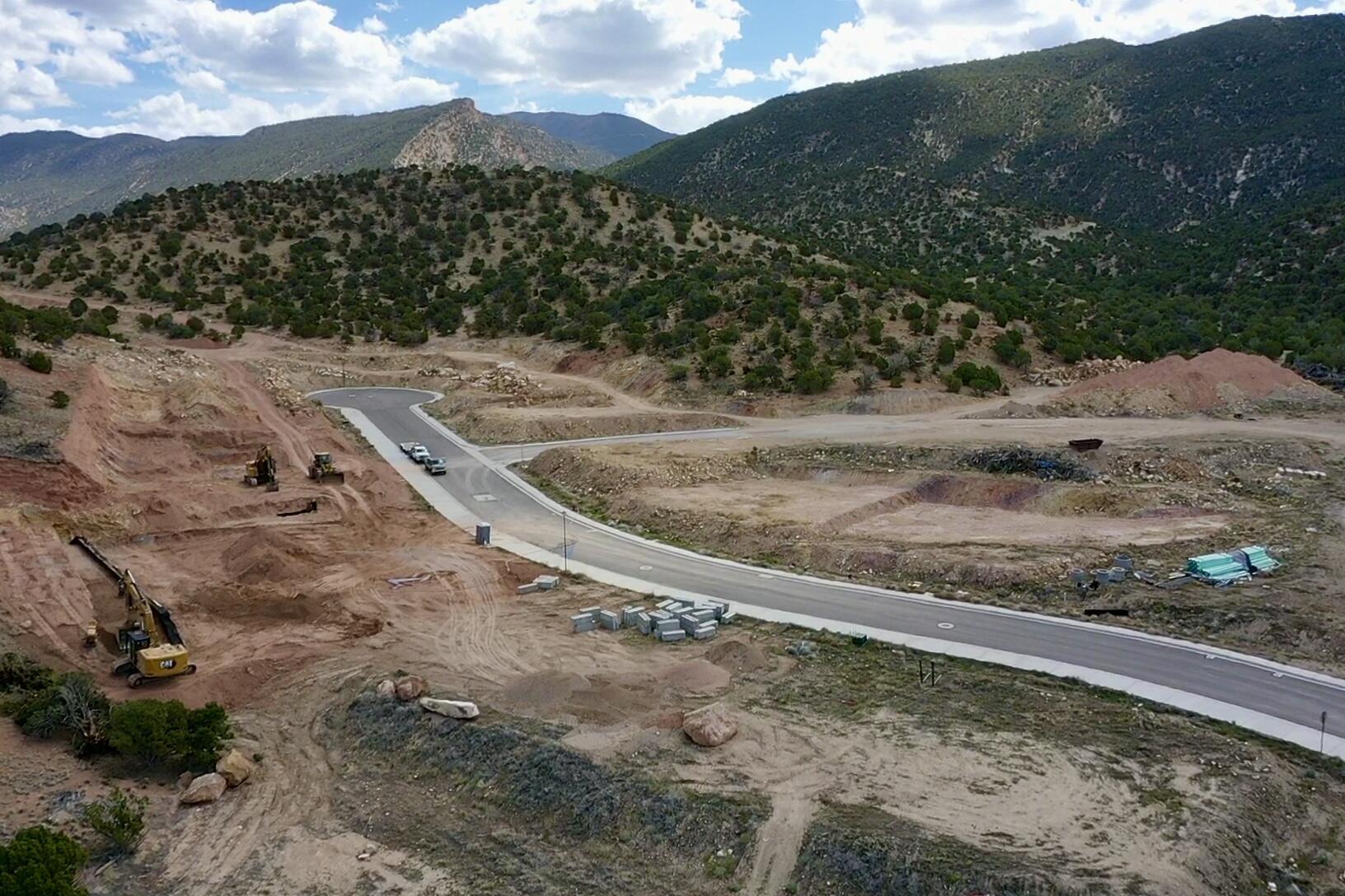 1911 N Pinyon Grove CIR