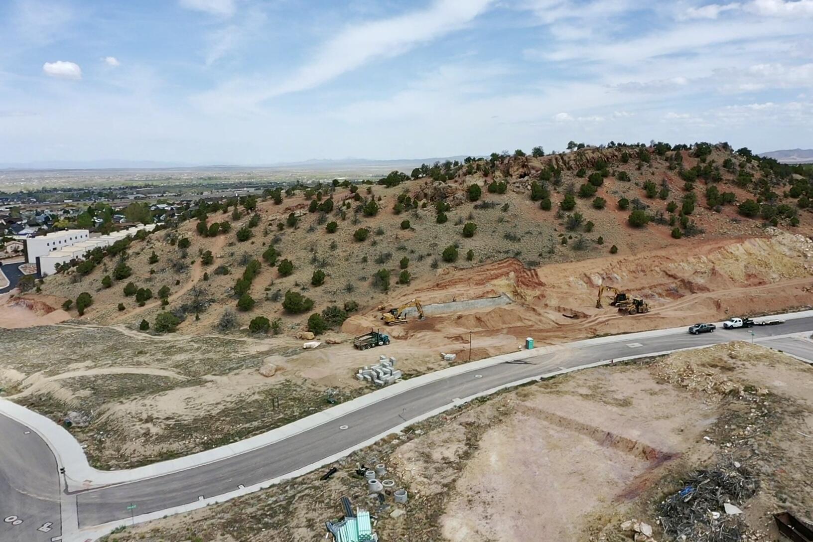 1911 N Pinyon Grove CIR