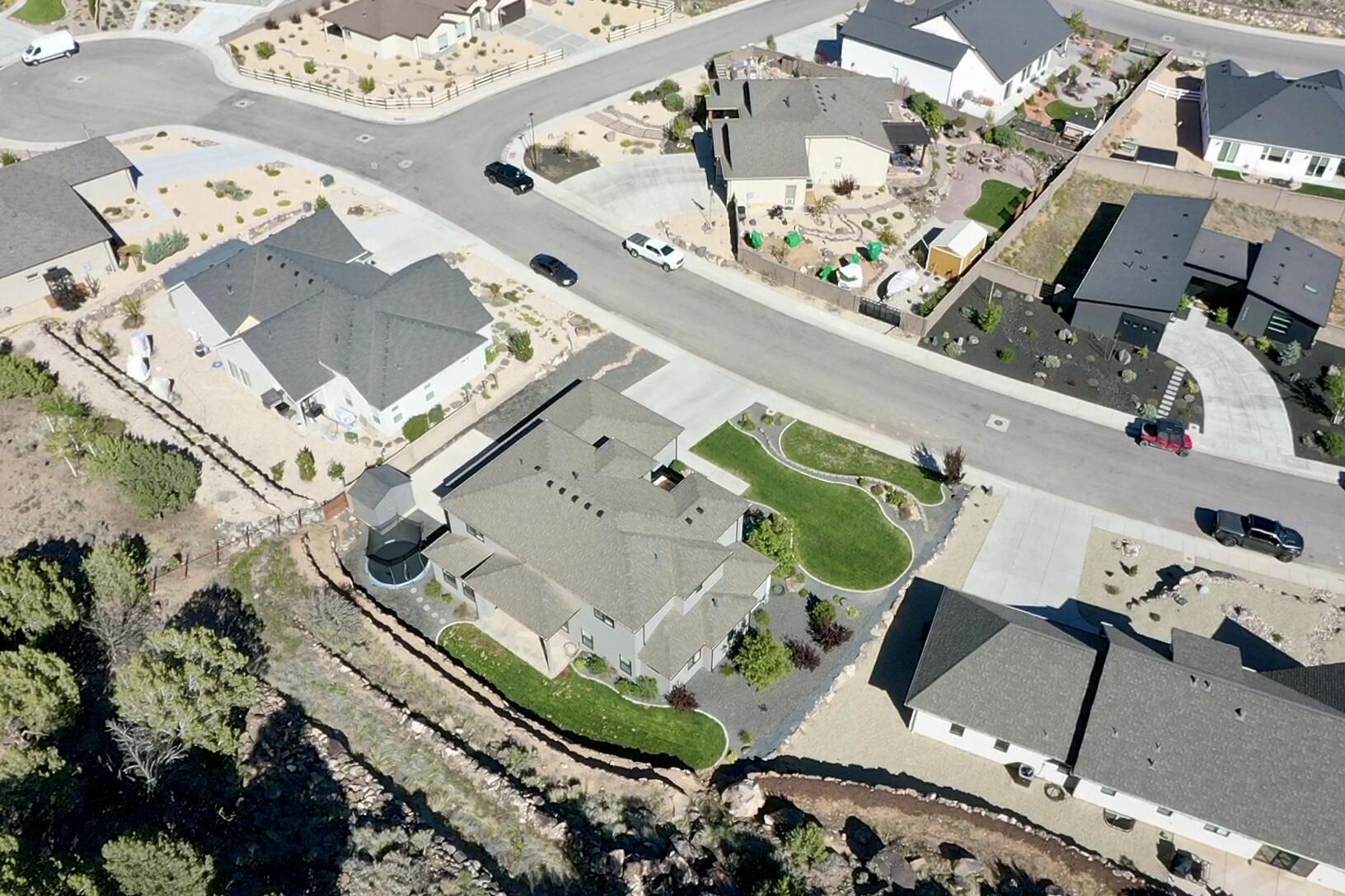2228 S Canyon CIR