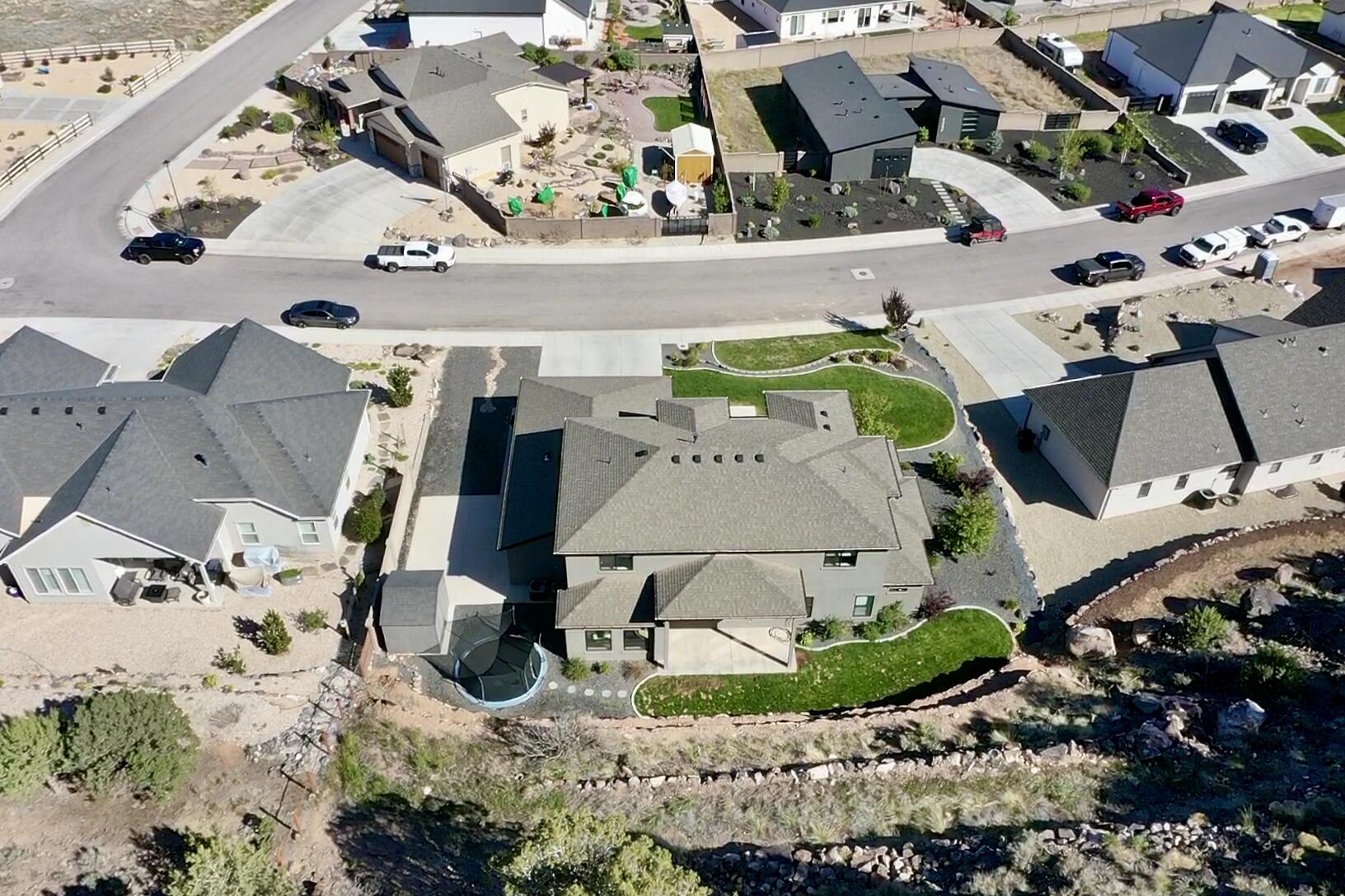 2228 S Canyon CIR