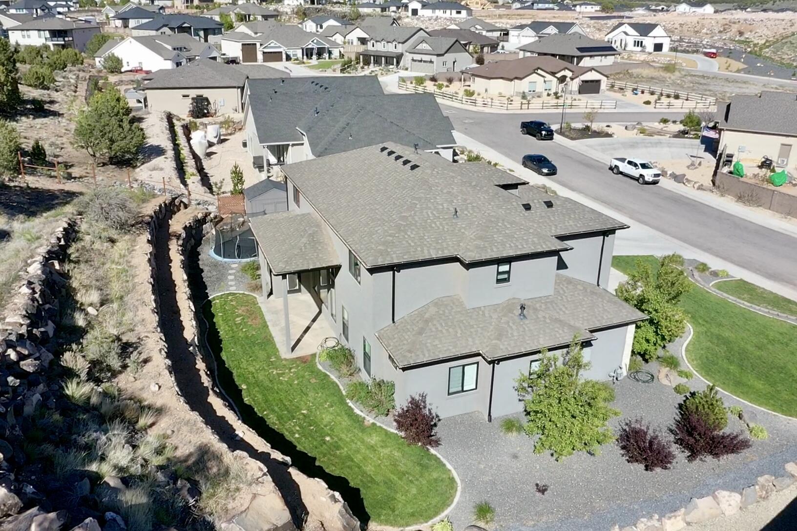 2228 S Canyon CIR