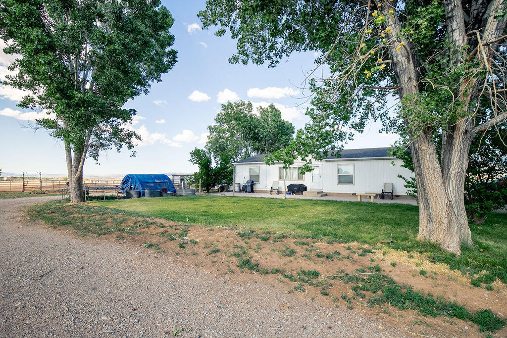 5726 N 1700 W