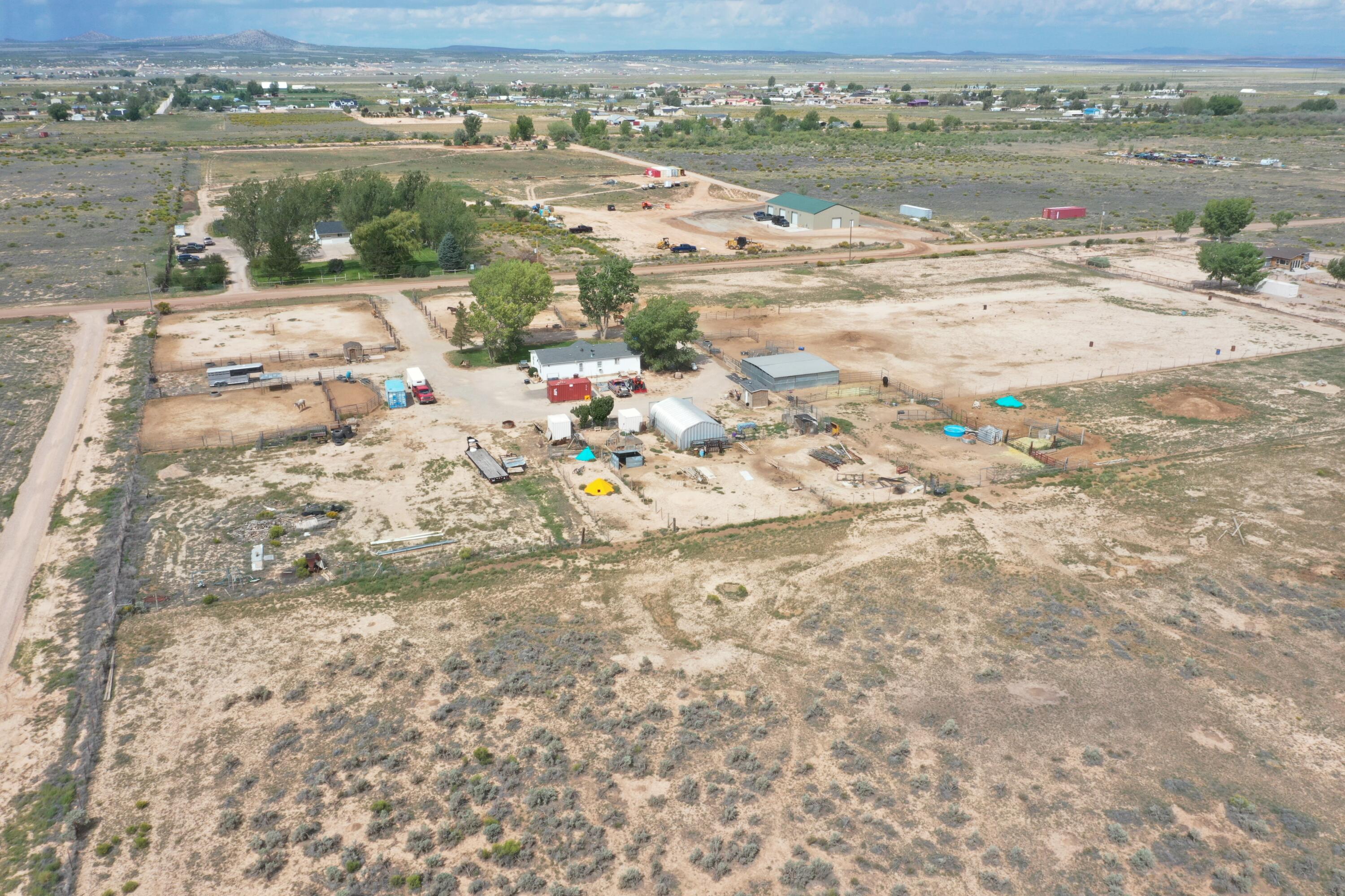 5726 N 1700 W