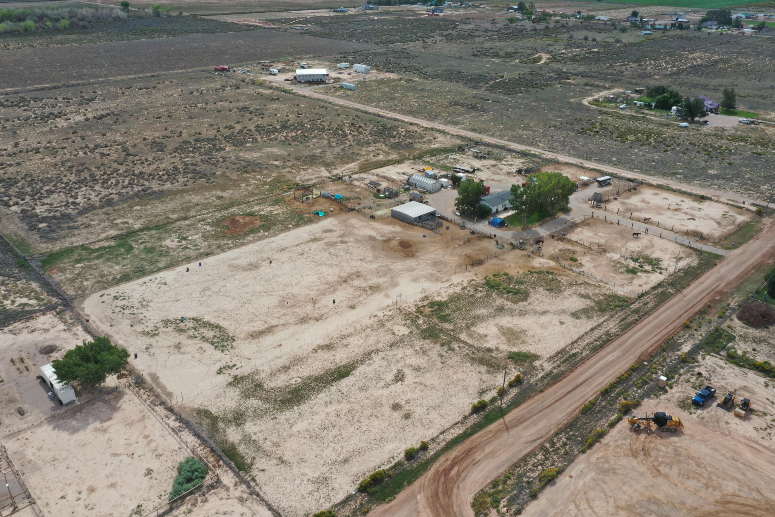 5726 N 1700 W