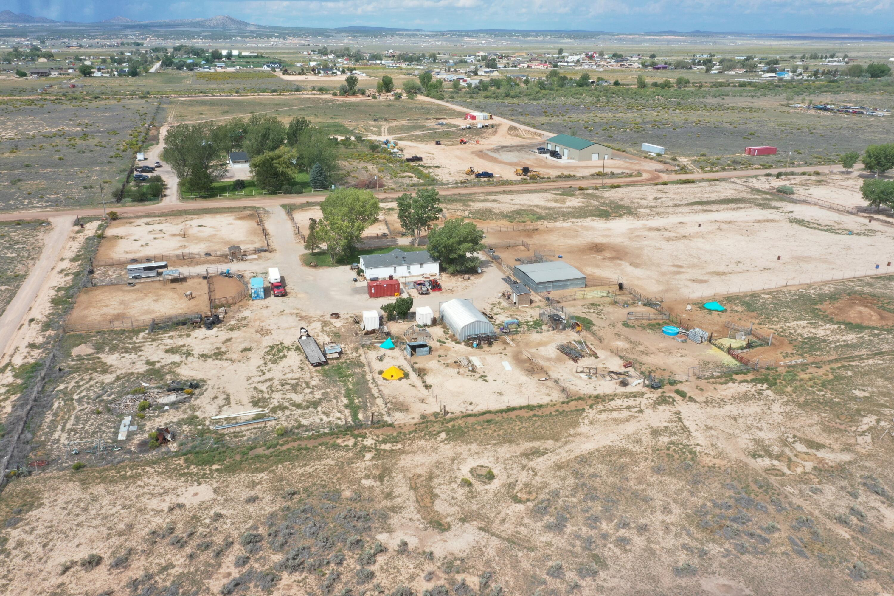 5726 N 1700 W