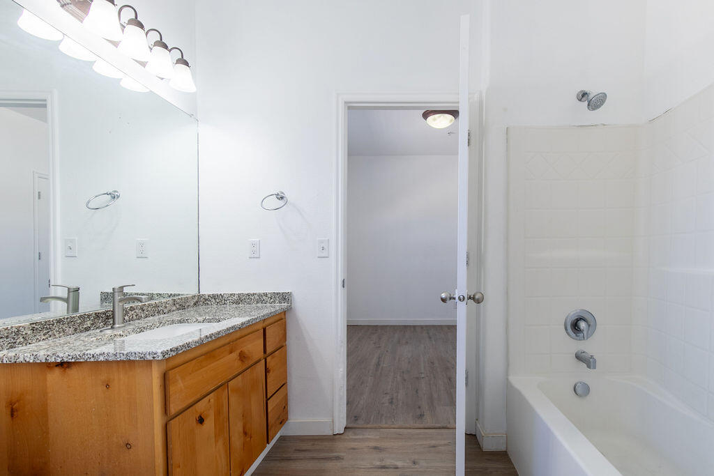 858 S 170 W, Tri-Plex