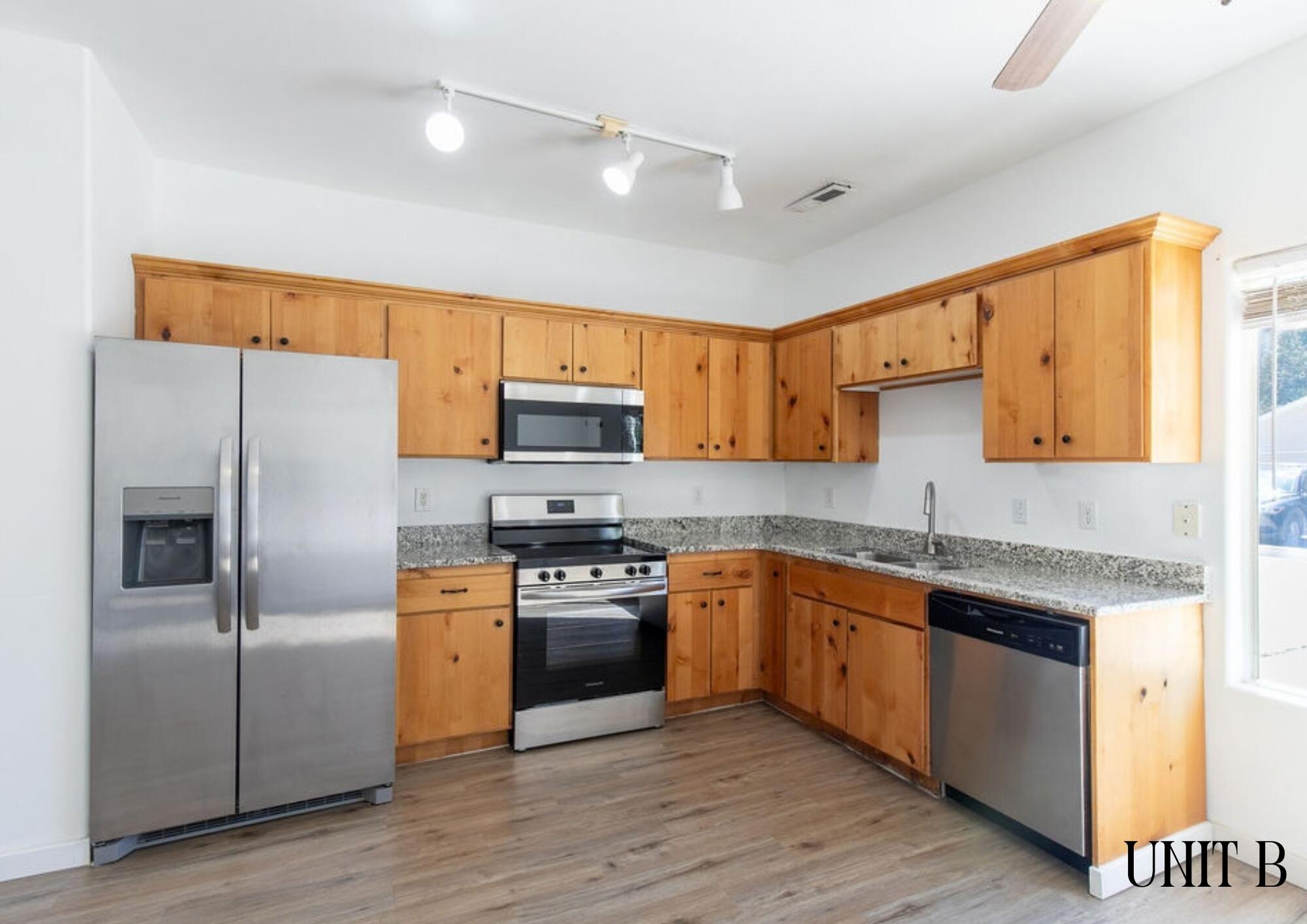858 S 170 W, Tri-Plex