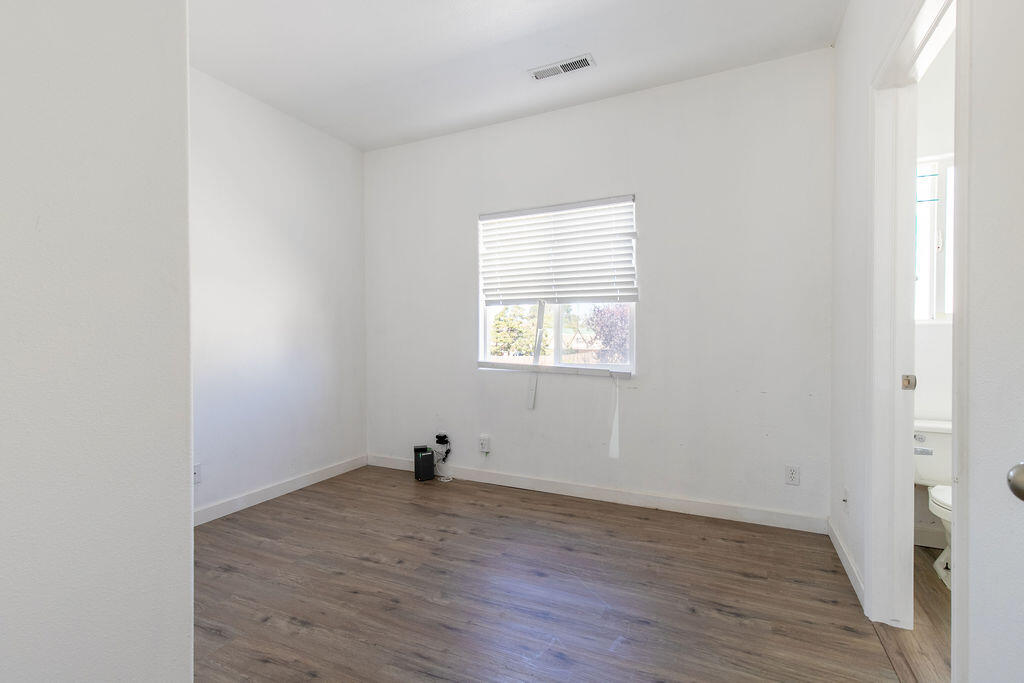 858 S 170 W, Tri-Plex