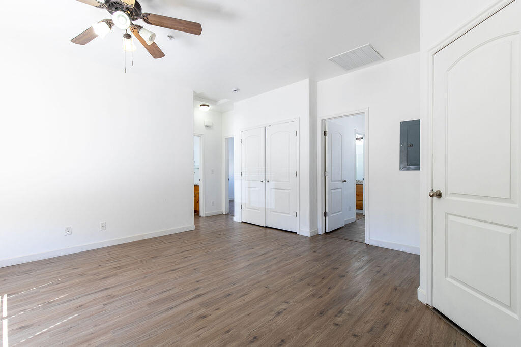 858 S 170 W, Tri-Plex