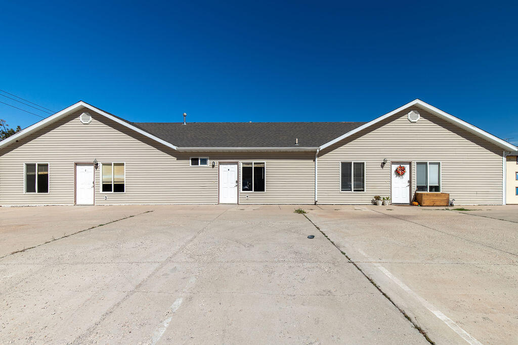 858 S 170 W, Tri-Plex