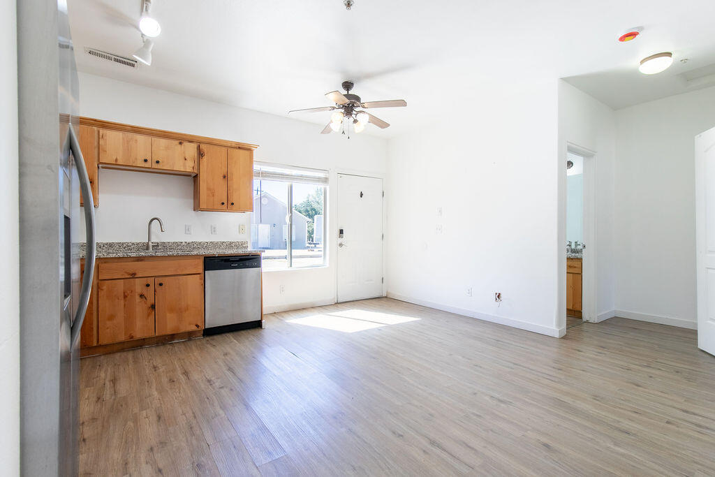 858 S 170 W, Tri-Plex