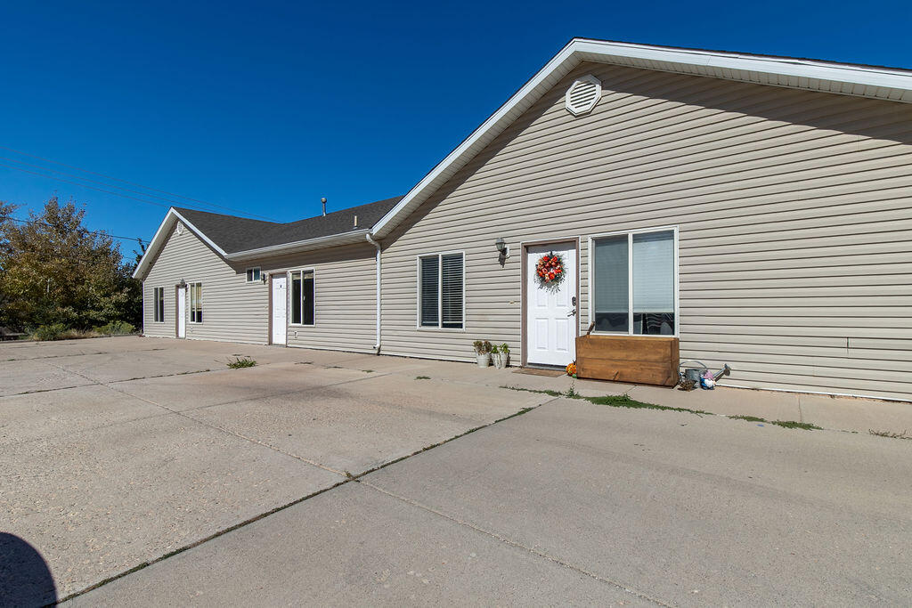 858 S 170 W, Tri-Plex