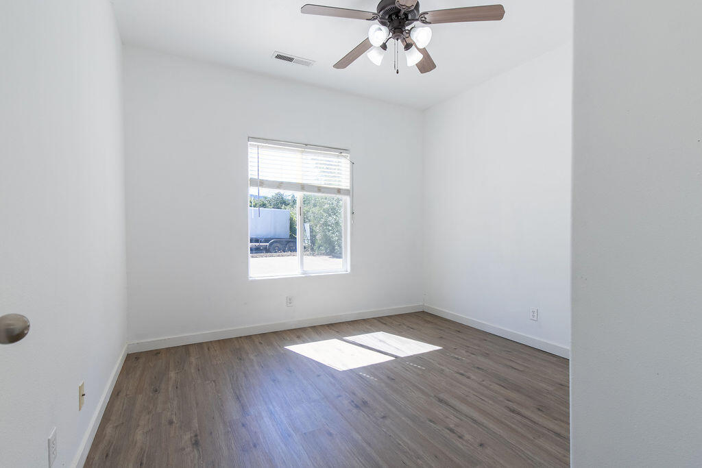 858 S 170 W, Tri-Plex