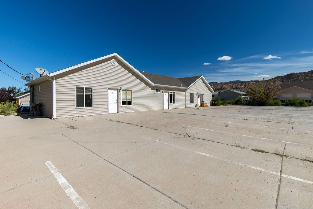 858 S 170 W, Tri-Plex