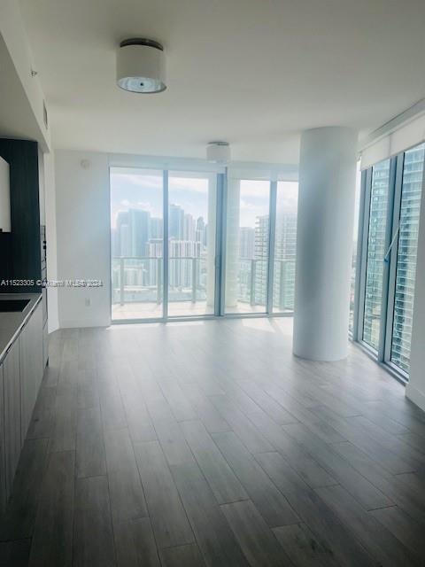 2900 NE 7th Ave Unit: 3209