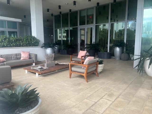 2900 NE 7th Ave Unit: 3209