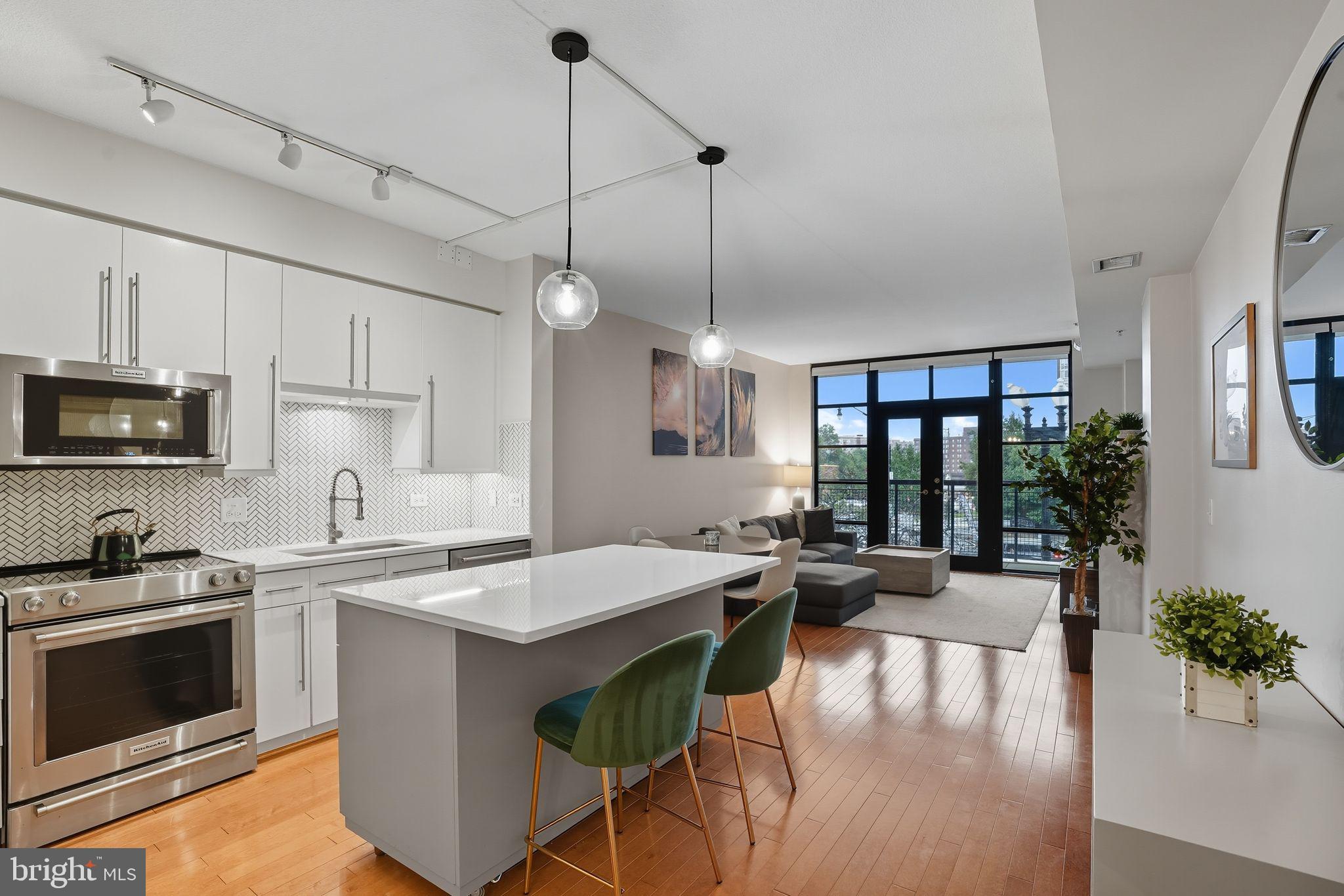 437 NEW YORK AVENUE NW 222