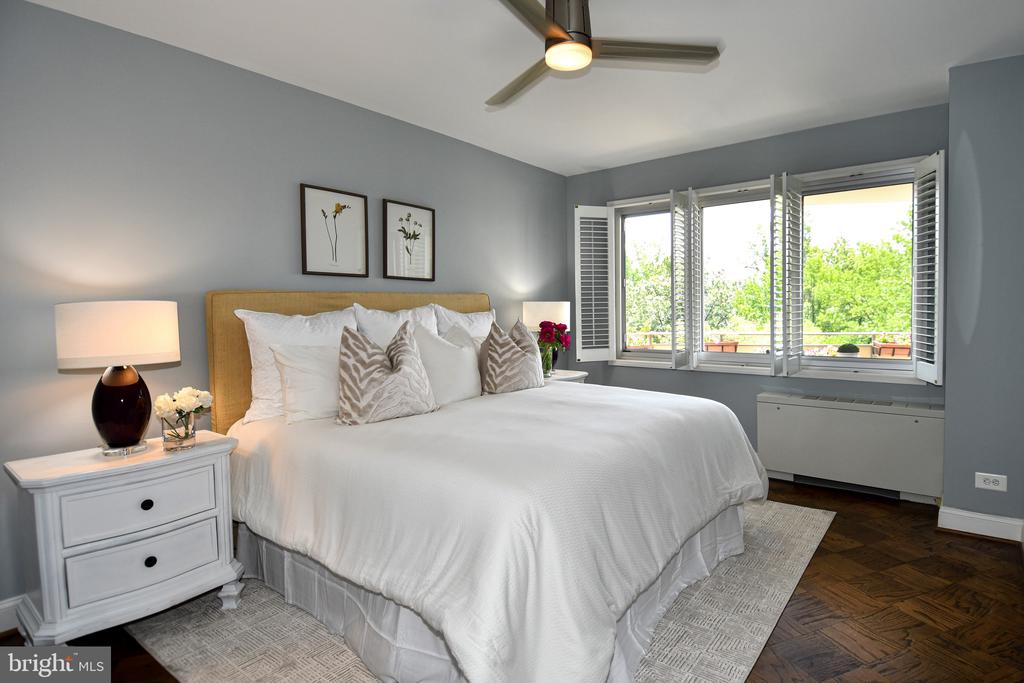 2801 NEW MEXICO AVENUE NW Unit: 702