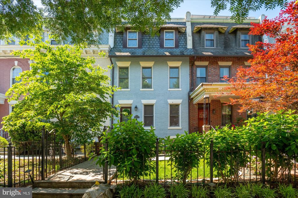 28 BRYANT STREET NW Unit: 1