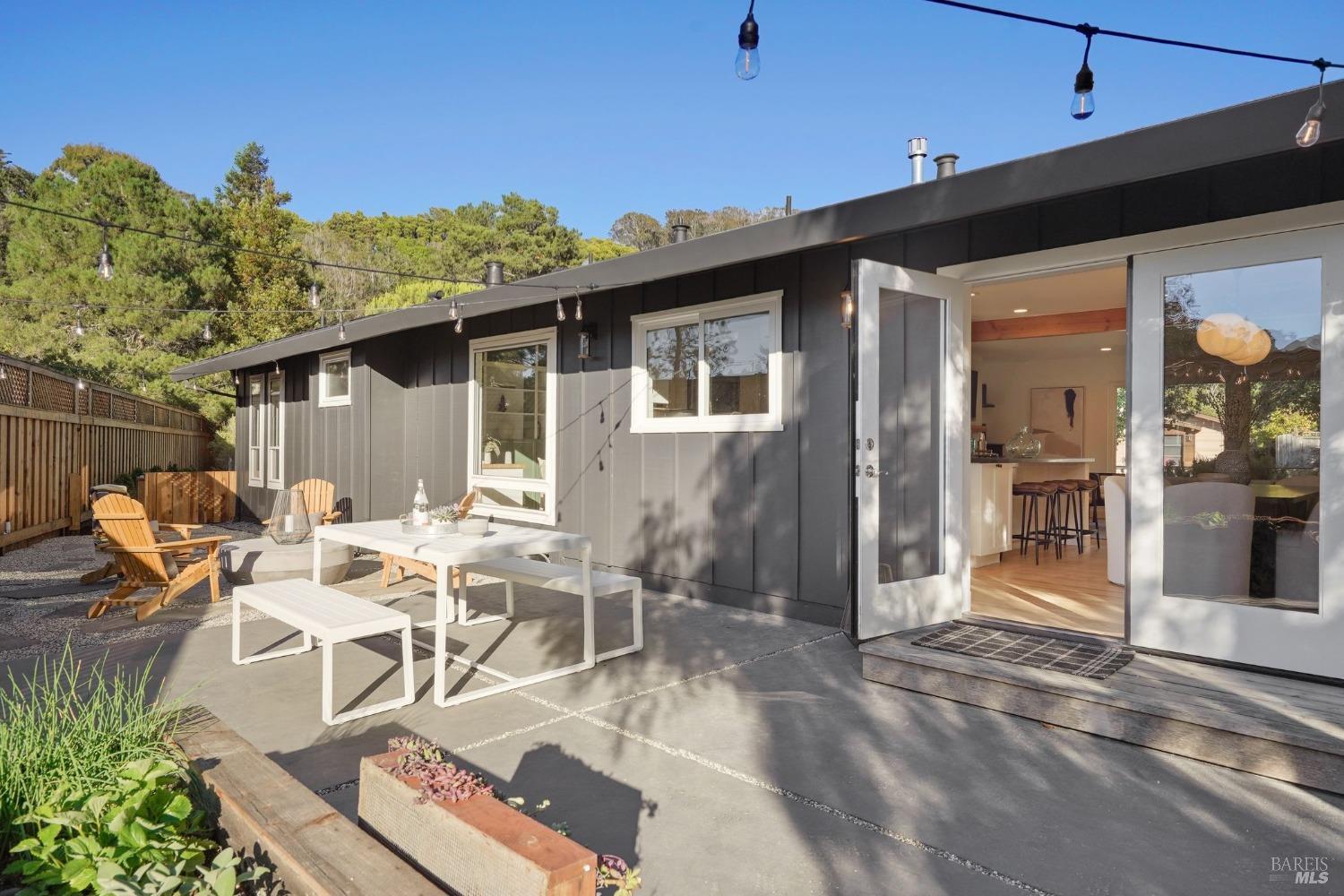 302 Enterprise Concourse