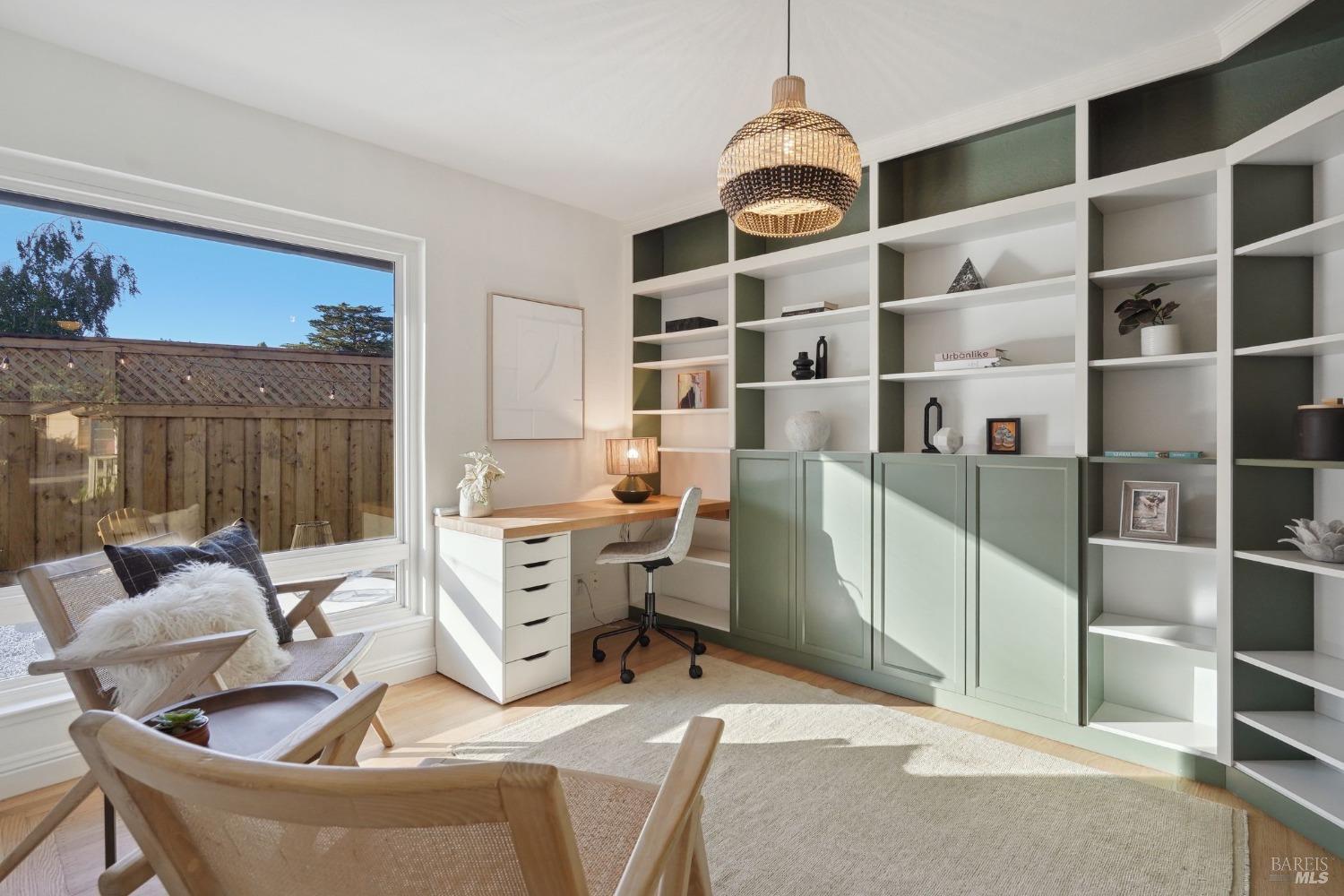 302 Enterprise Concourse