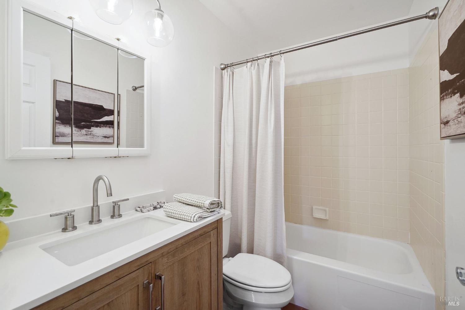 302 Enterprise Concourse