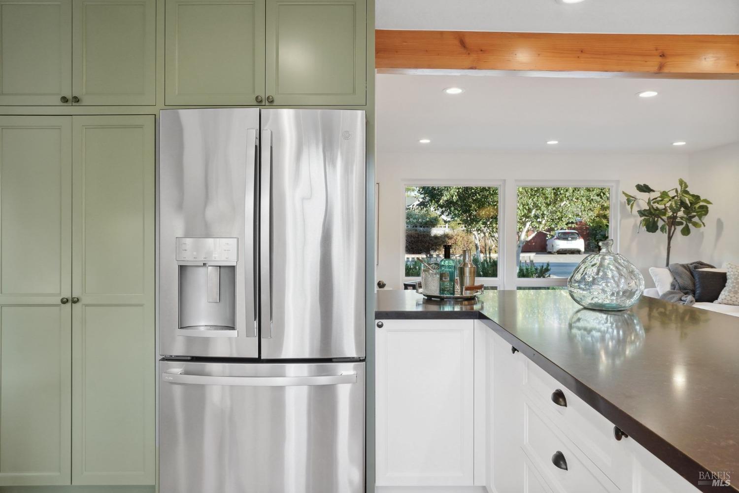 302 Enterprise Concourse