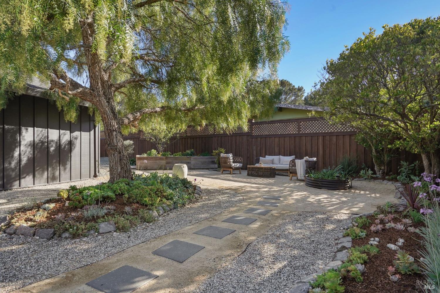 302 Enterprise Concourse