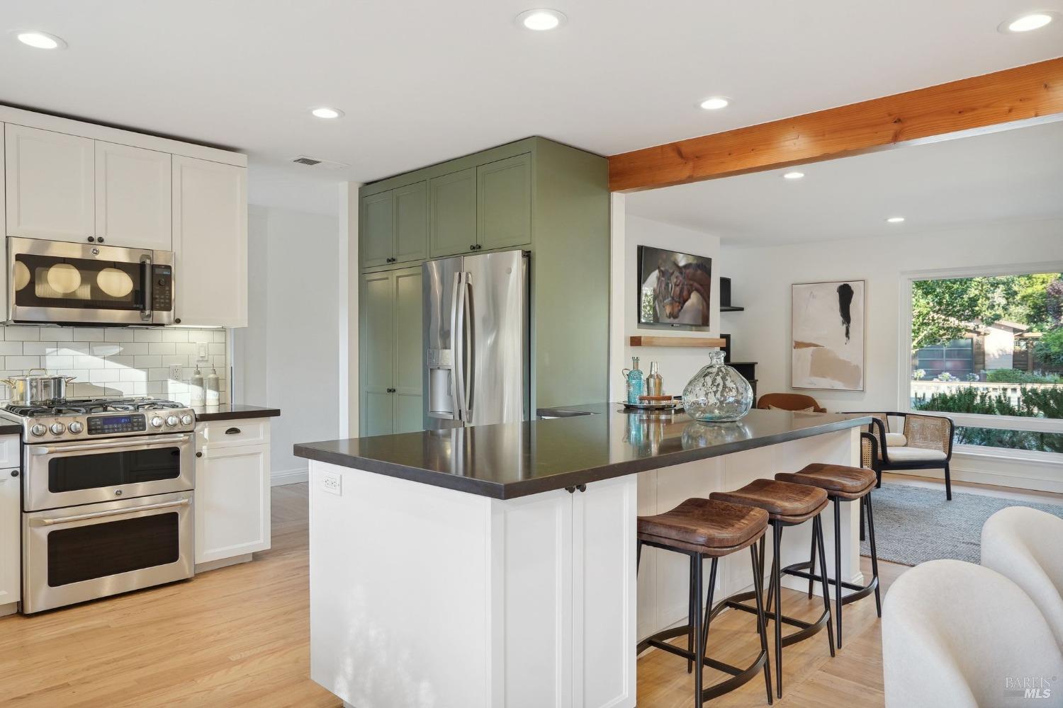 302 Enterprise Concourse