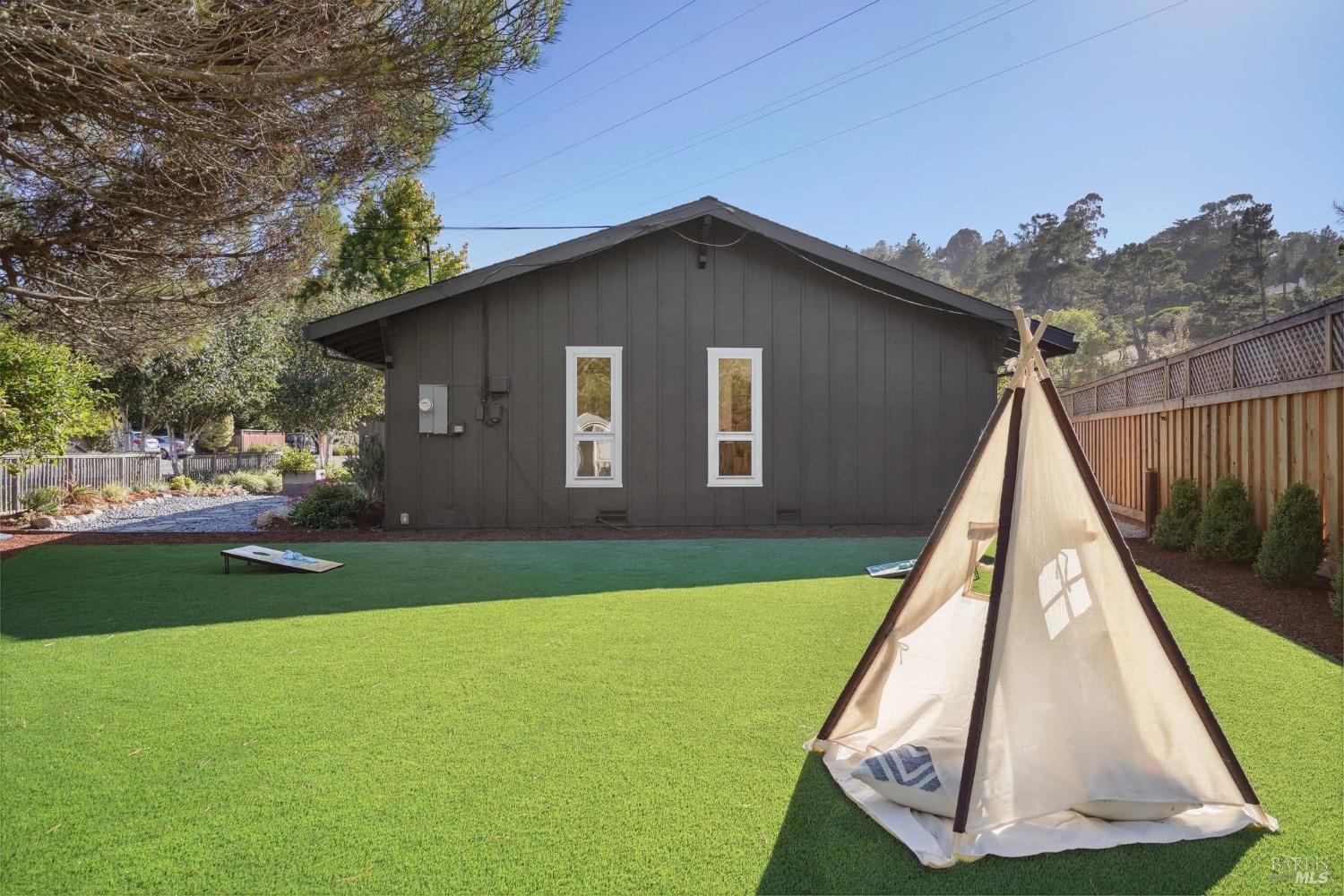 302 Enterprise Concourse