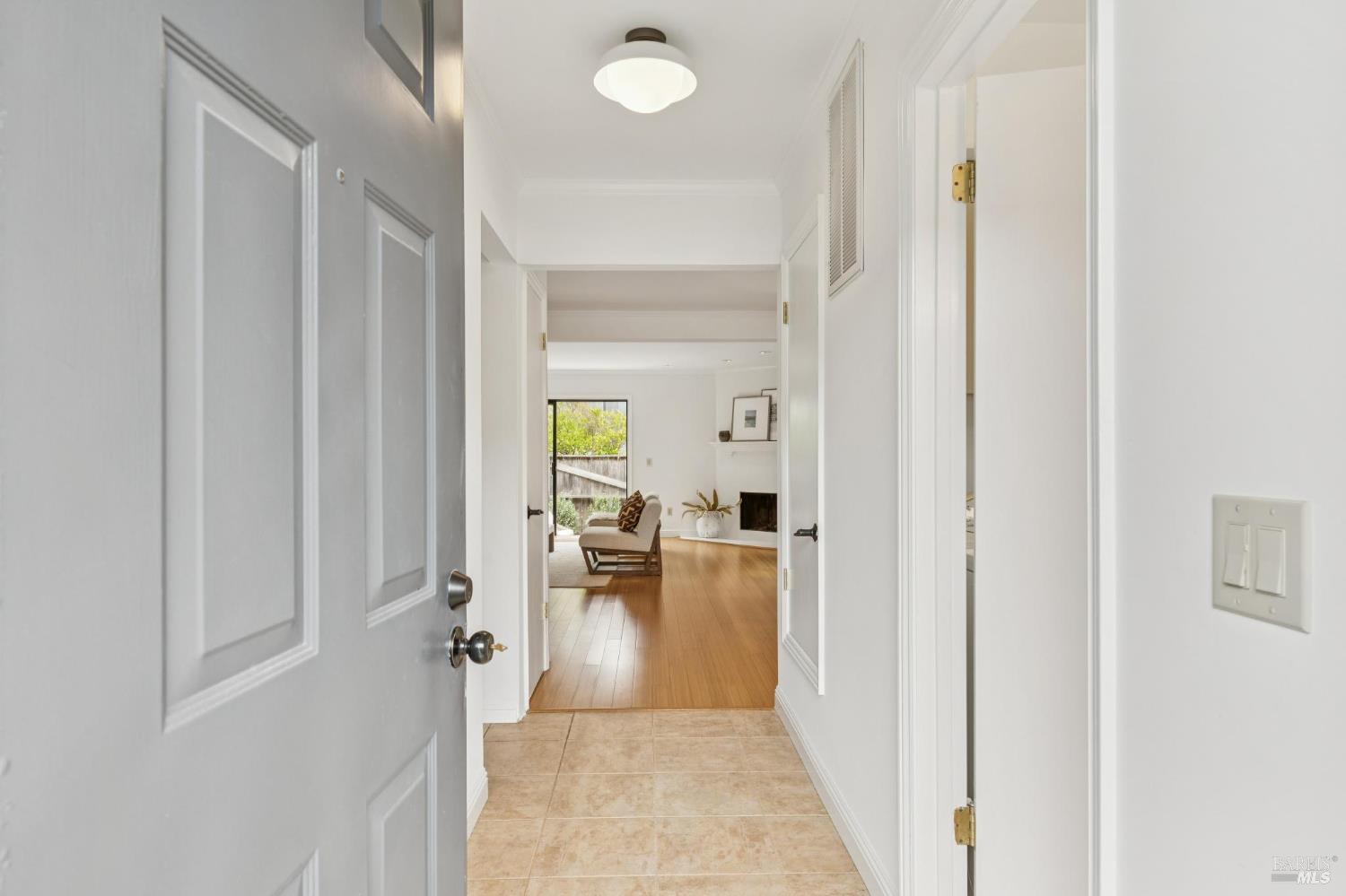 114 Aronia Ln