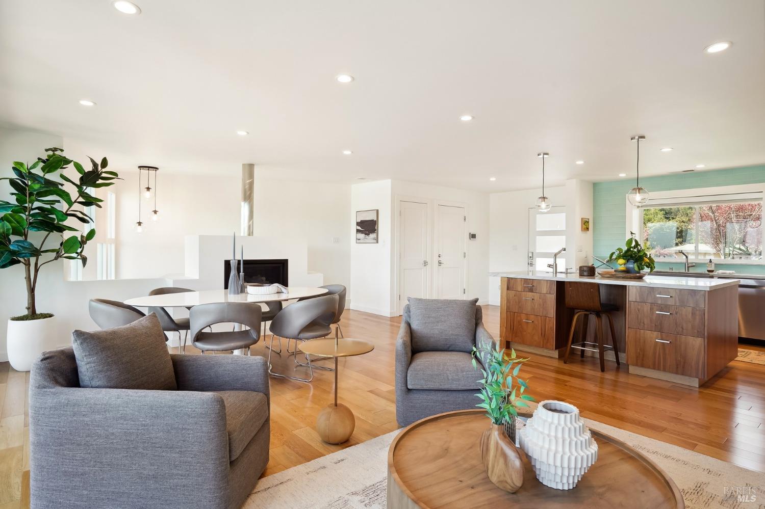 544 Bret Harte Rd Unit:  