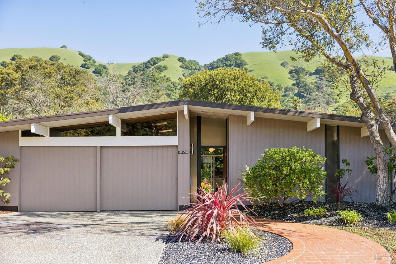 1200 Idylberry Road