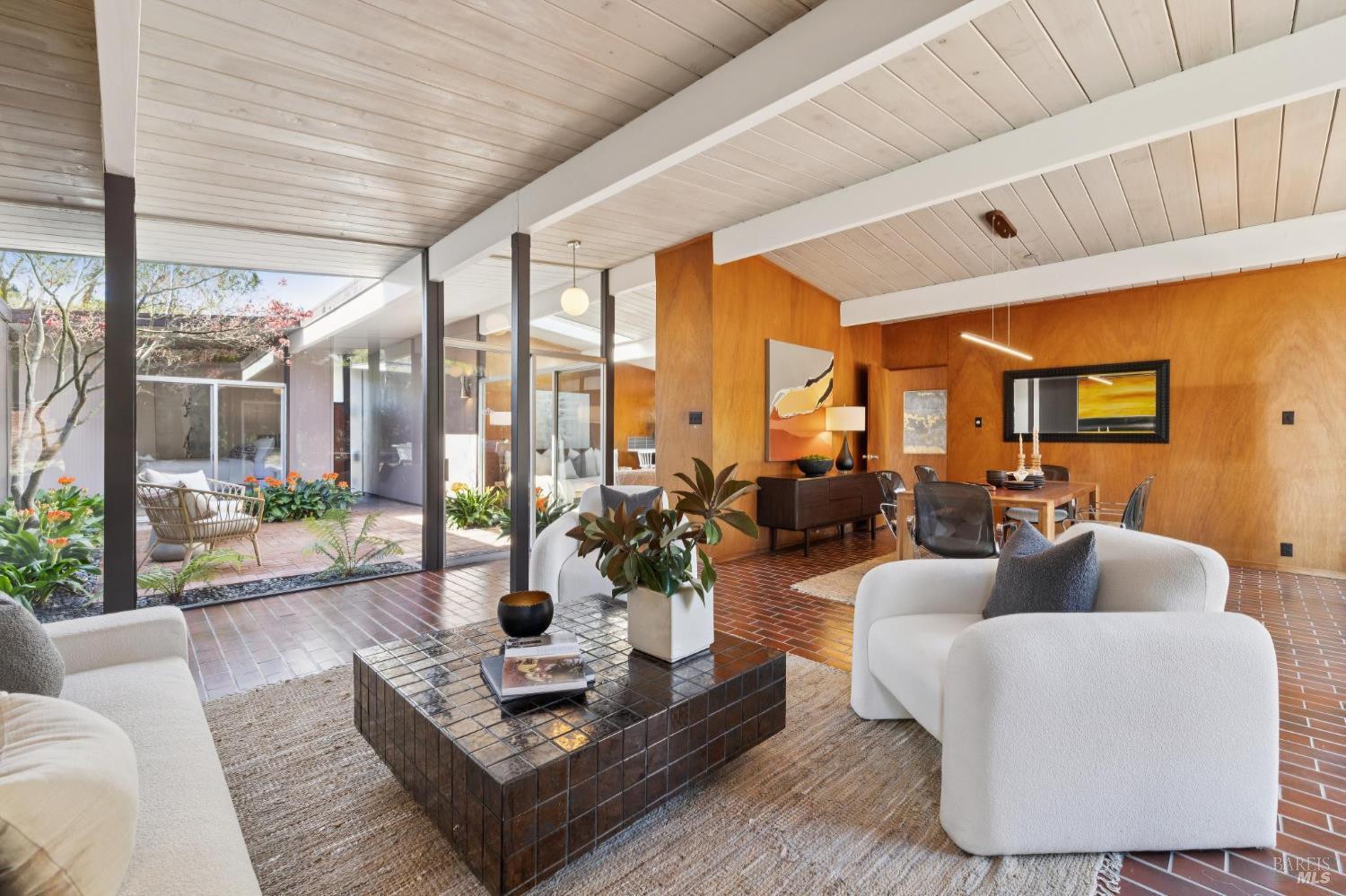 1200 Idylberry Road