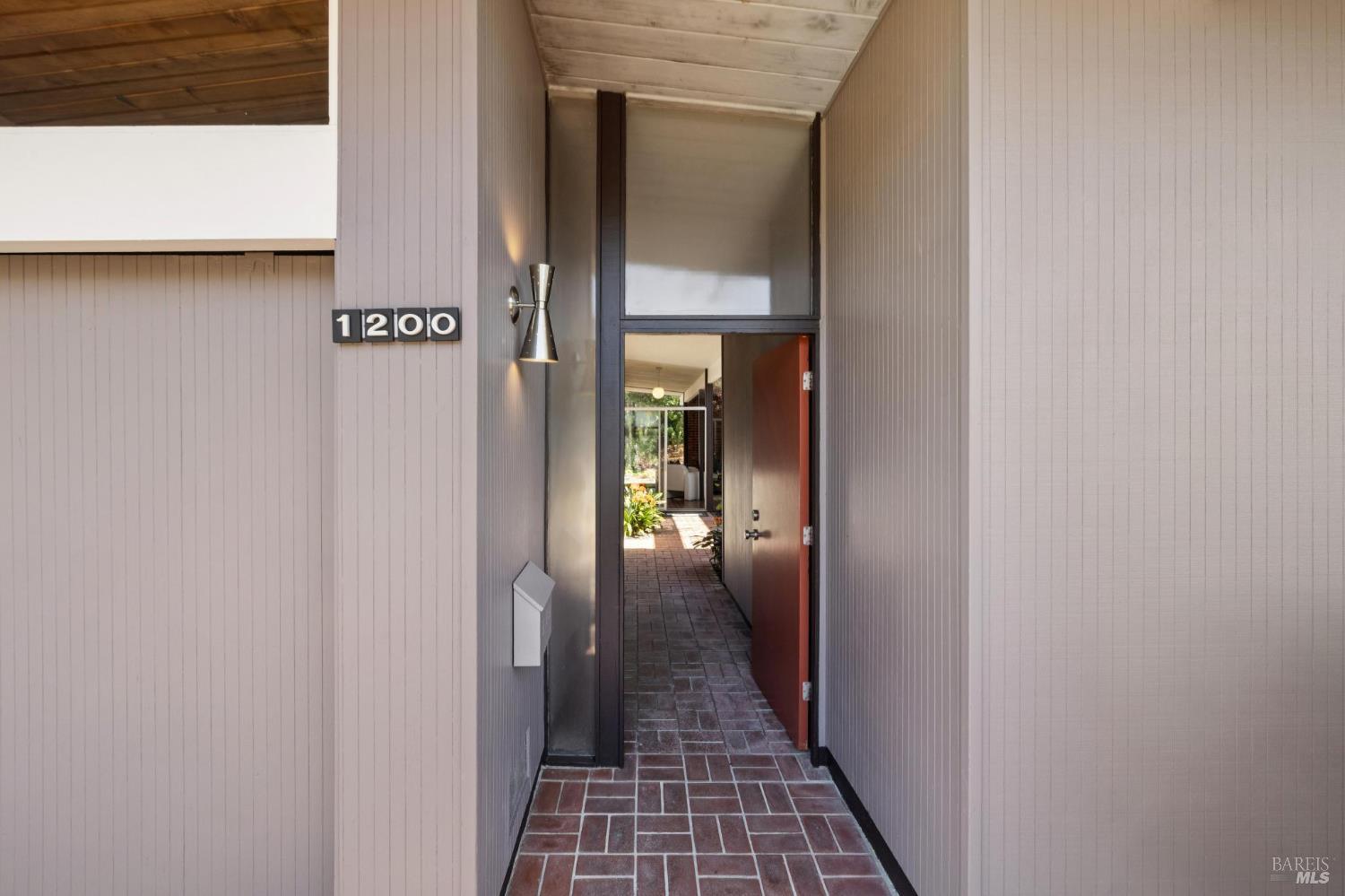 1200 Idylberry Road
