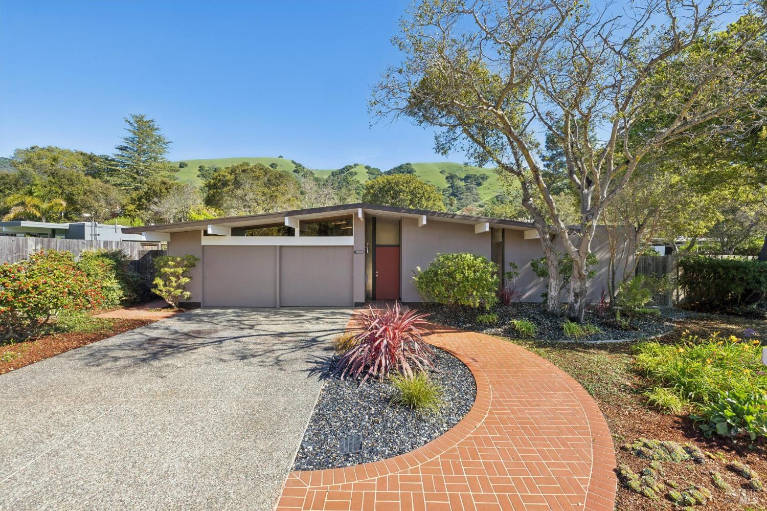 1200 Idylberry Road