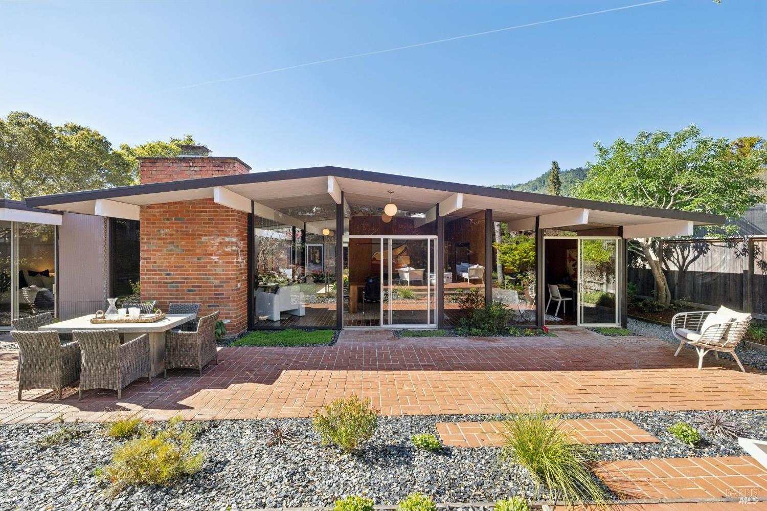 1200 Idylberry Road