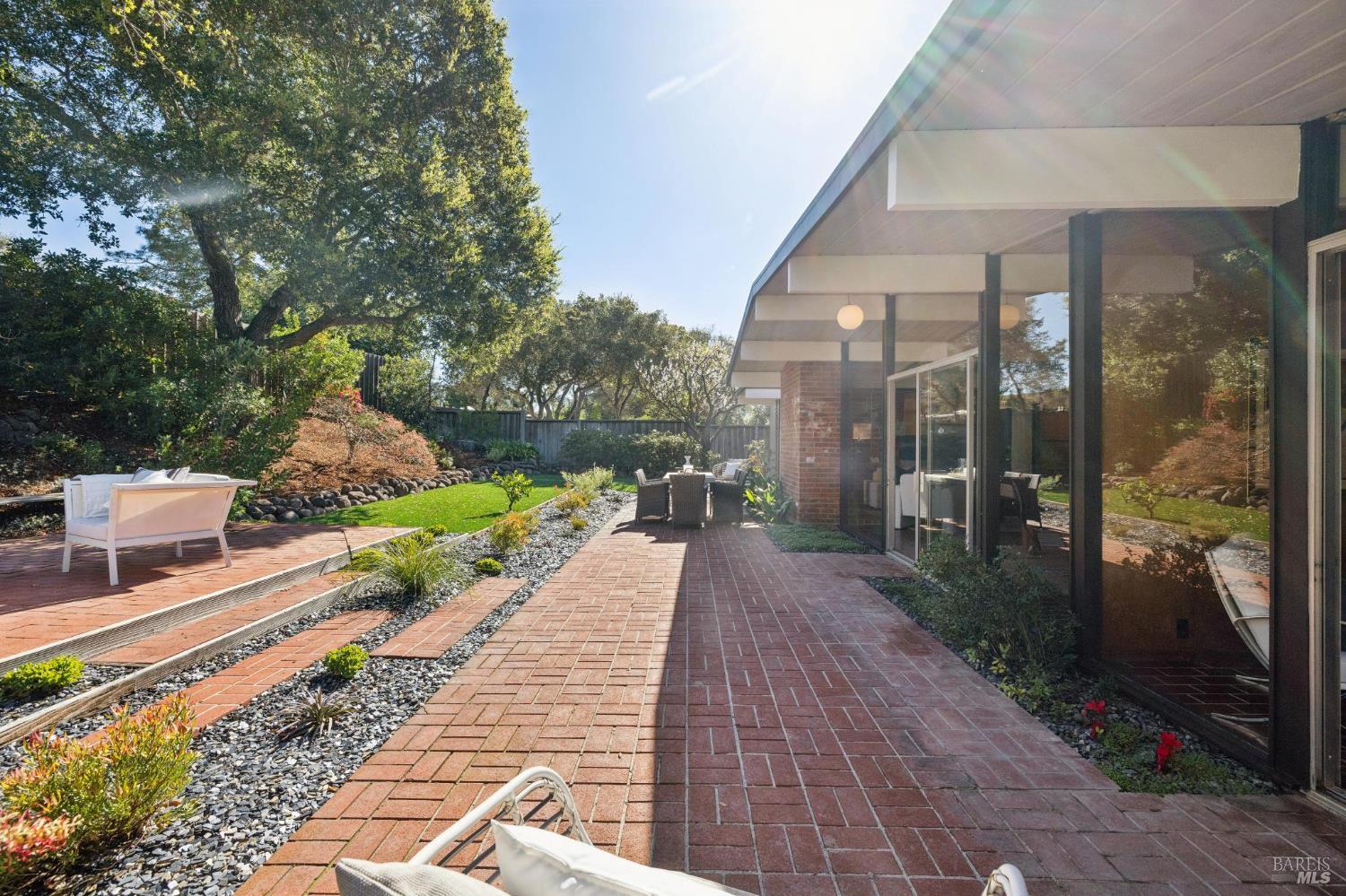 1200 Idylberry Road