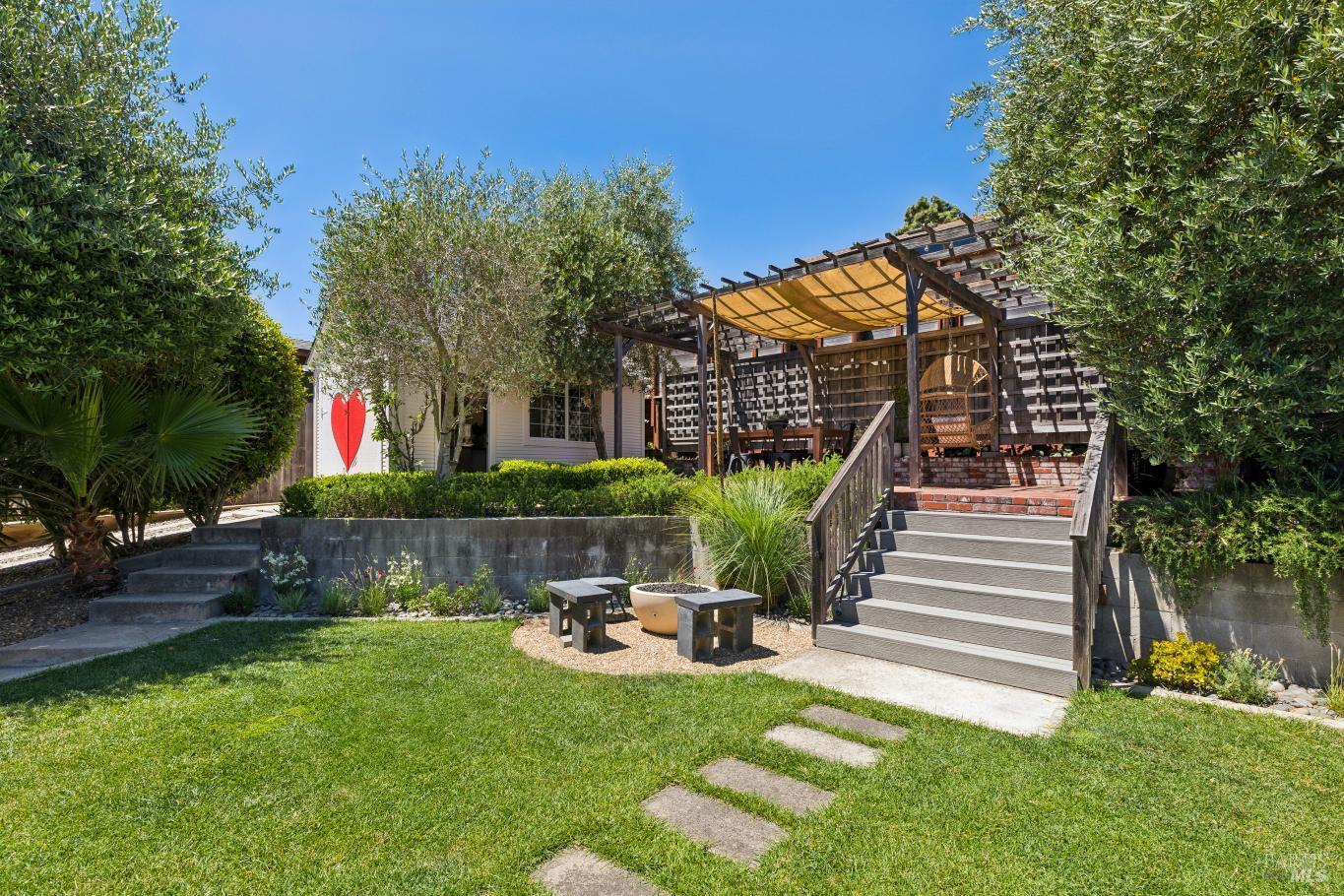 312 Oakdale Avenue