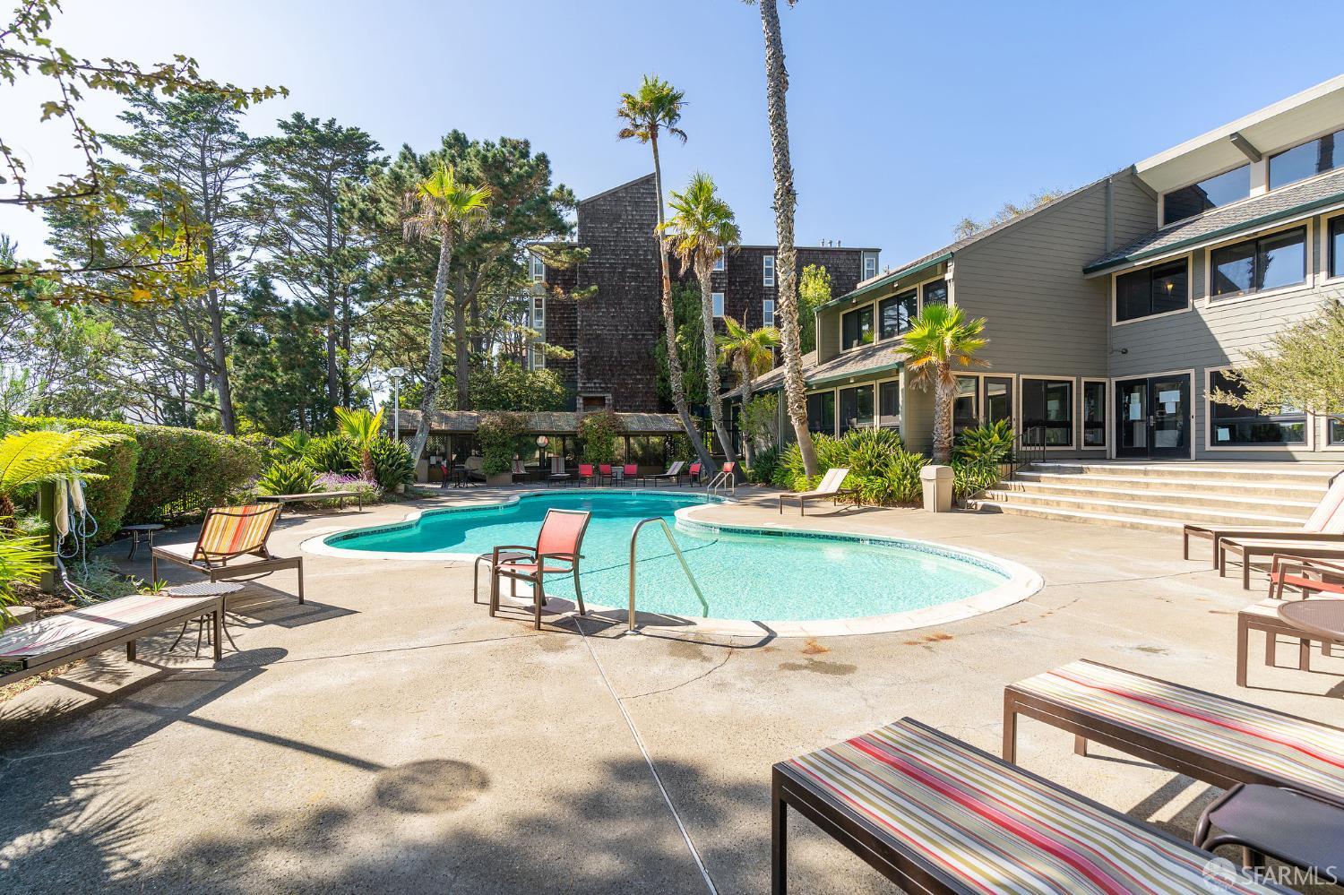 950 Duncan Street Unit: 102E