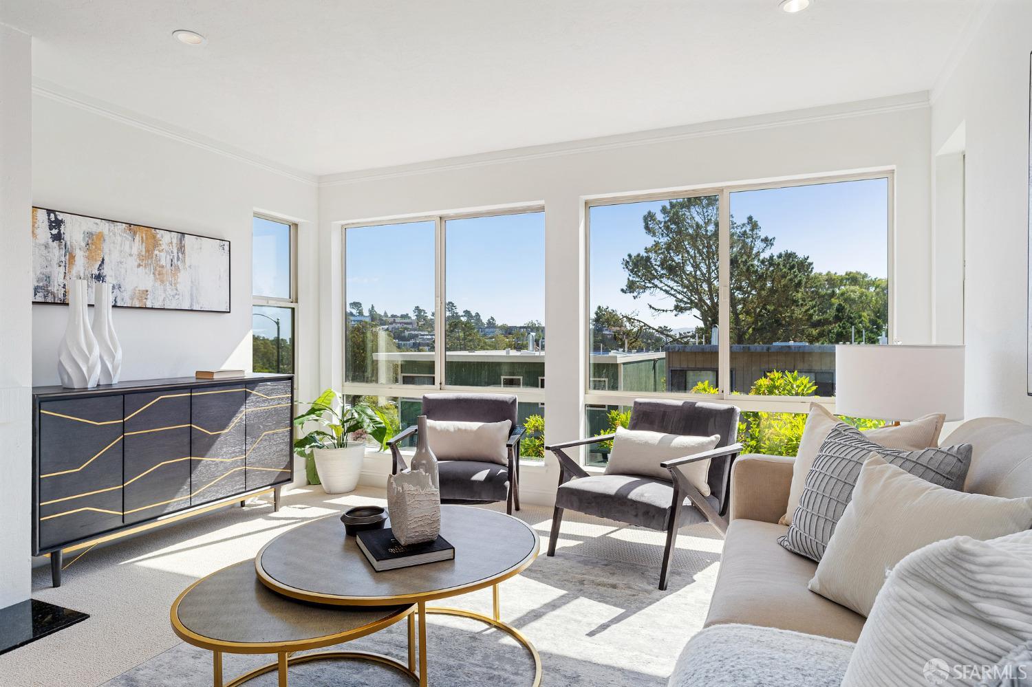 950 Duncan Street Unit: 102E