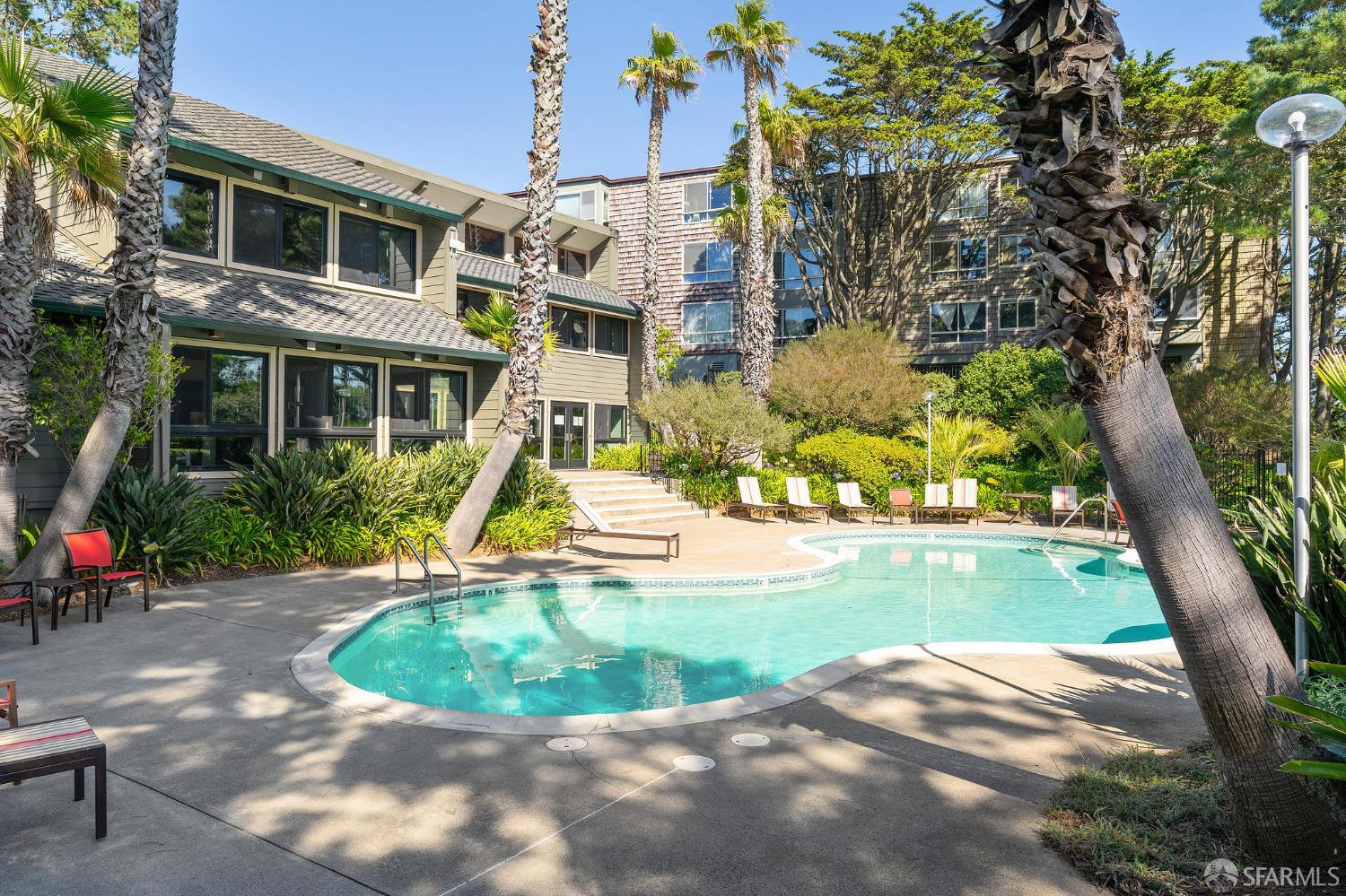 950 Duncan Street Unit: 102E