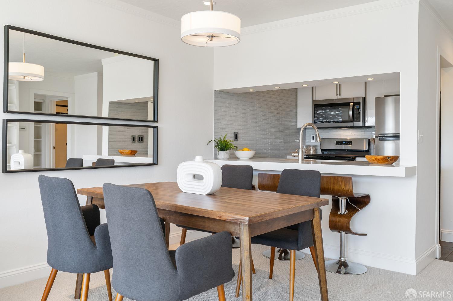 950 Duncan Street Unit: 102E