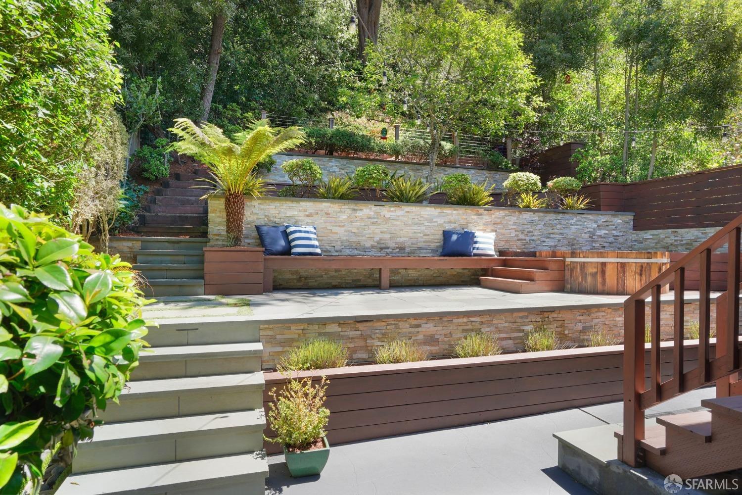 216 Dellbrook Avenue