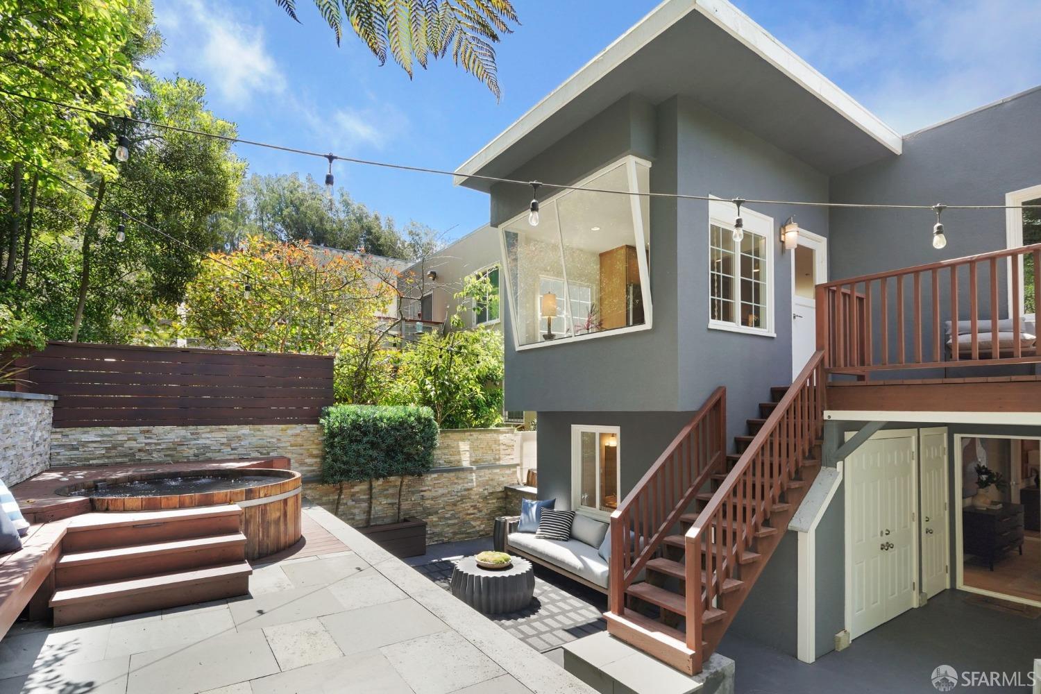 216 Dellbrook Avenue