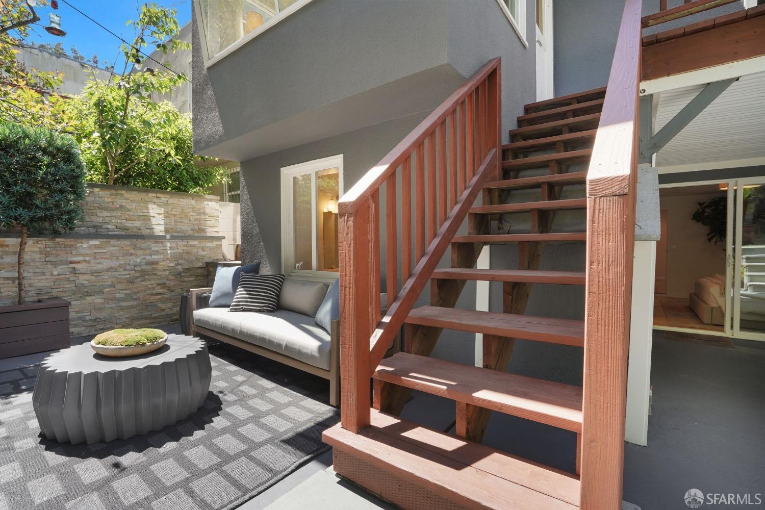 216 Dellbrook Avenue