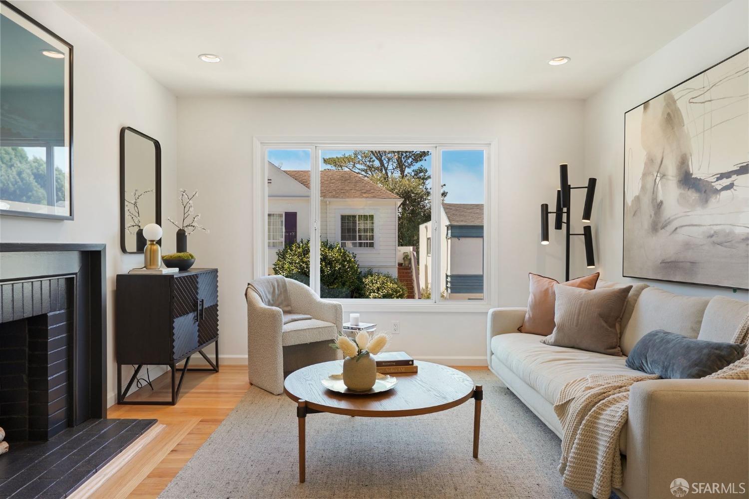 216 Dellbrook Avenue