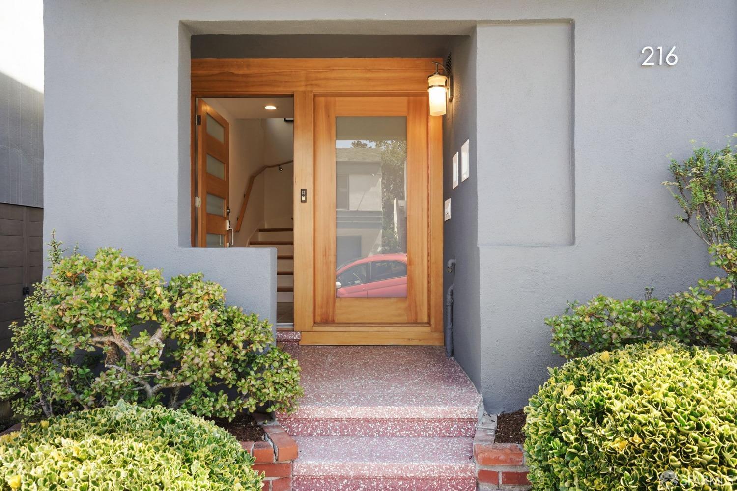 216 Dellbrook Avenue