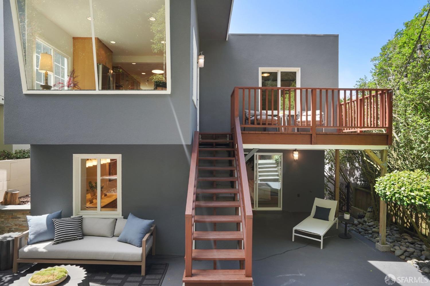 216 Dellbrook Avenue