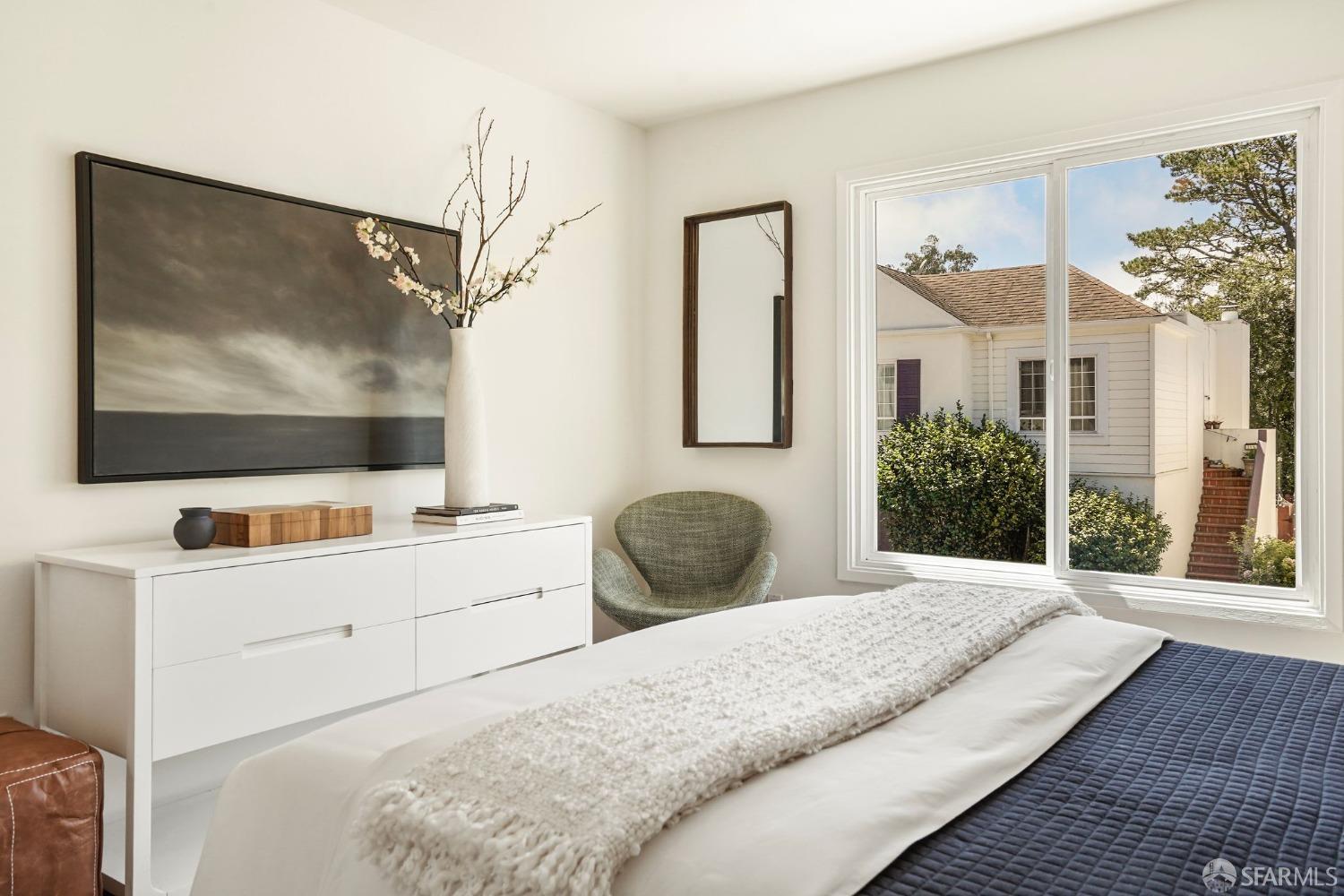 216 Dellbrook Avenue